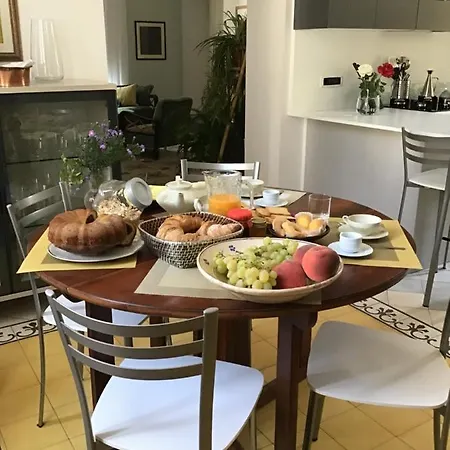 Nel Giardino Di Ester فندق مبيت وإفطار *